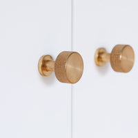 2er Set Haken 'Angle Hook Brass' groß, verschiedene Farben