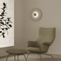 Rang Wandleuchte aus mattem Messing mit weißem Kunstharz von Aromas del Campo, elegantes Licht für Flur, Wohnzimmer oder Schlafzimmer