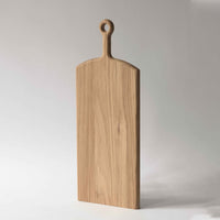 Großes Schneidebrett 'Levi' aus geölter Eiche von Tell Me More, 46 x 18 cm – pflegeleicht und langlebig, perfekt für Küche und Servierzwecke.