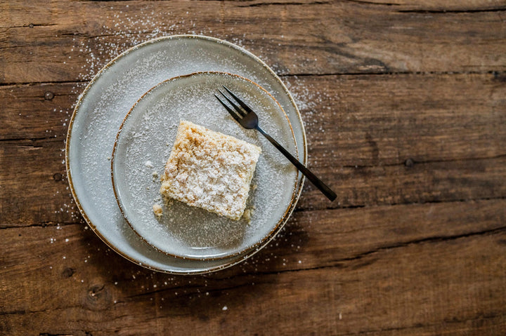 Veganer Rhabarber Kuchen mit Streuseln