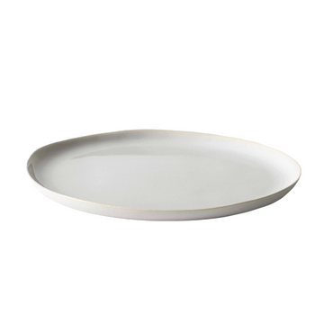 2er Set flacher Teller Vince von Tell Me More, handgefertigtes Steingut, Ø22 cm, weiß glasiert mit glänzender Oberfläche, ideal für Salate und Vorspeisen.