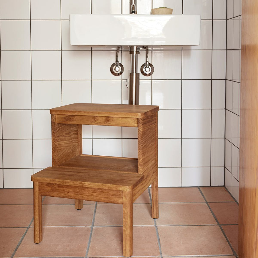 Hocker 'A Line Stepstool', verschiedene Farben