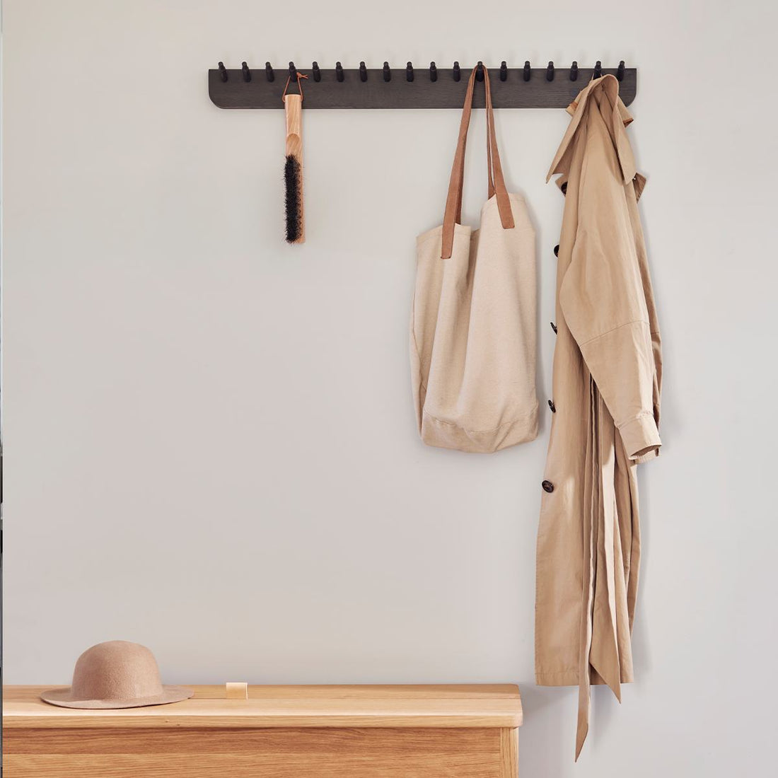 Hakenleiste 'Echo Coat Rack' 88 cm, verschiedene Farben