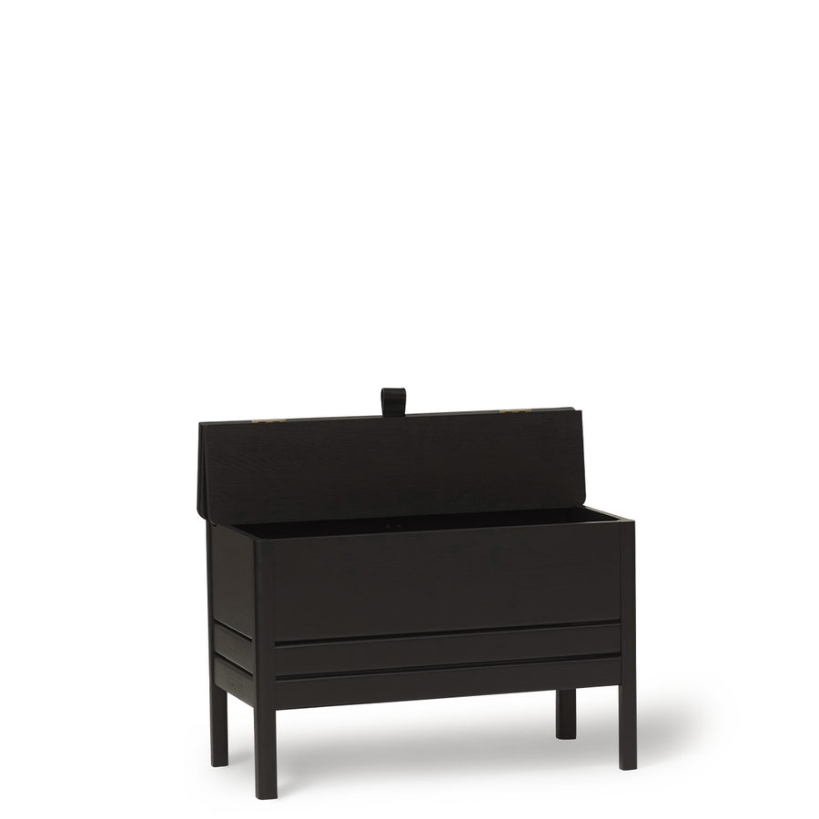 Aufbewahrungsbox 'A Line Storage Bench' 68 cm, verschiedene Farben