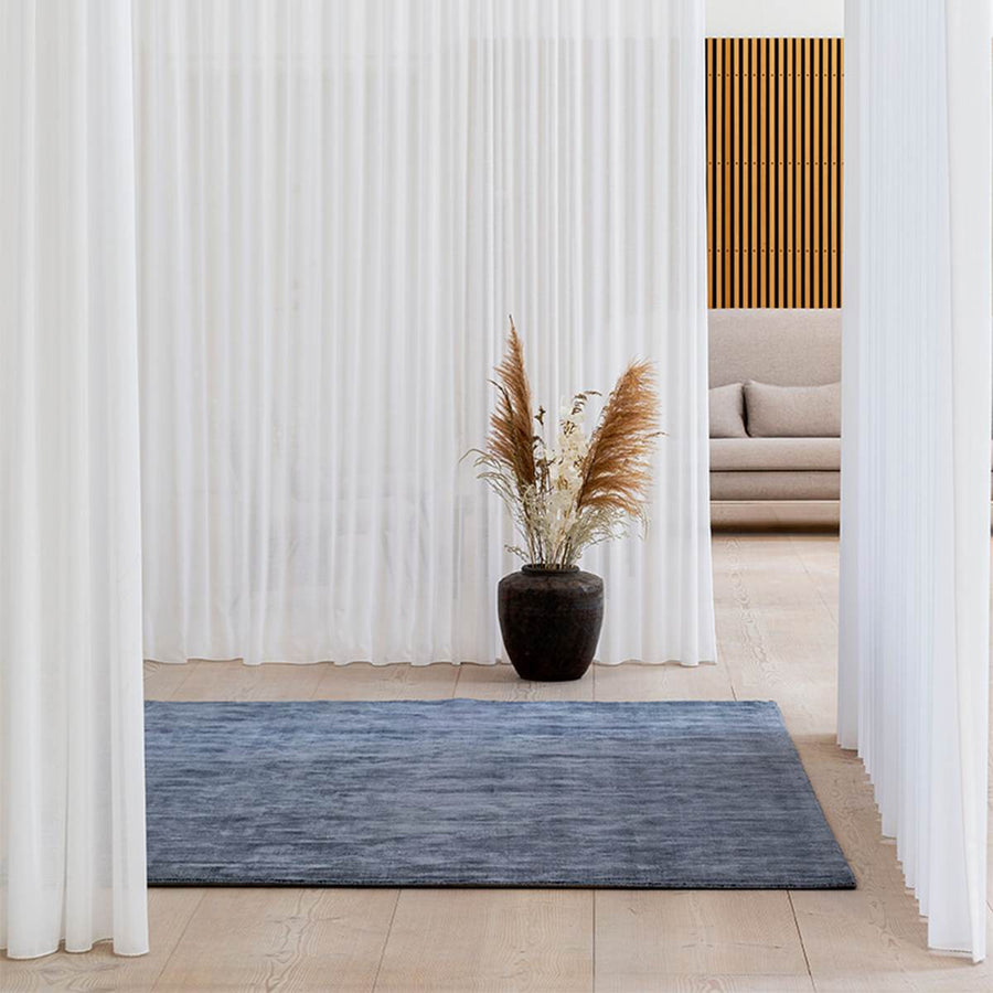 Moderner Karma Teppich von Massimo Copenhagen, weicher Design-Teppich in mehreren Farben für stilvolles Wohnen und Dekor.