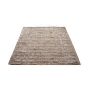 Karma Teppich von Massimo Copenhagen in der Farbe Nougat Braun, weicher Wohnzimmer- und Schlafzimmerteppich, stilvolles Design für modernes Interior