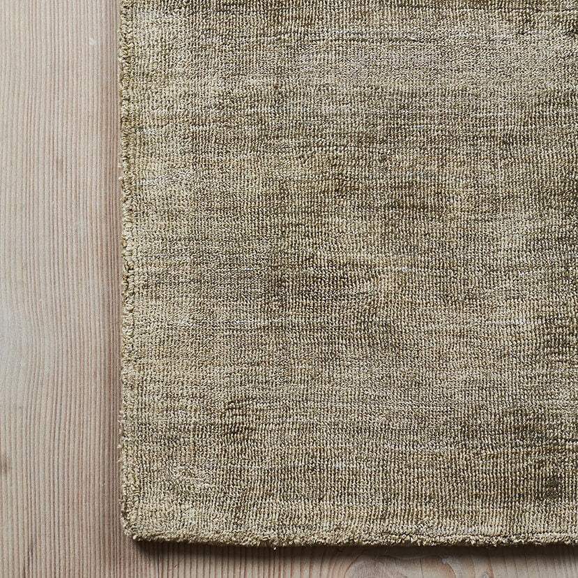 Massimo Copenhagen Karma Teppich in oliv grün, weicher Teppich für Wohnzimmer, Schlafzimmer oder Flur, modernes und stilvolles Interior